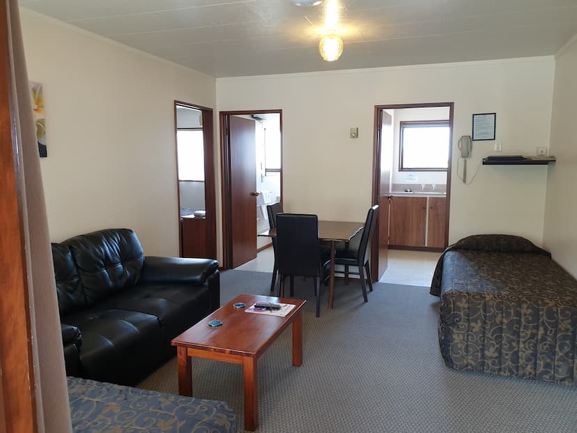 Home Carisbrook Motel